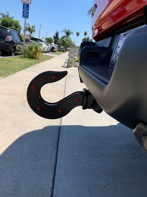 Extractor Hitch Hook – Main Event Emblems